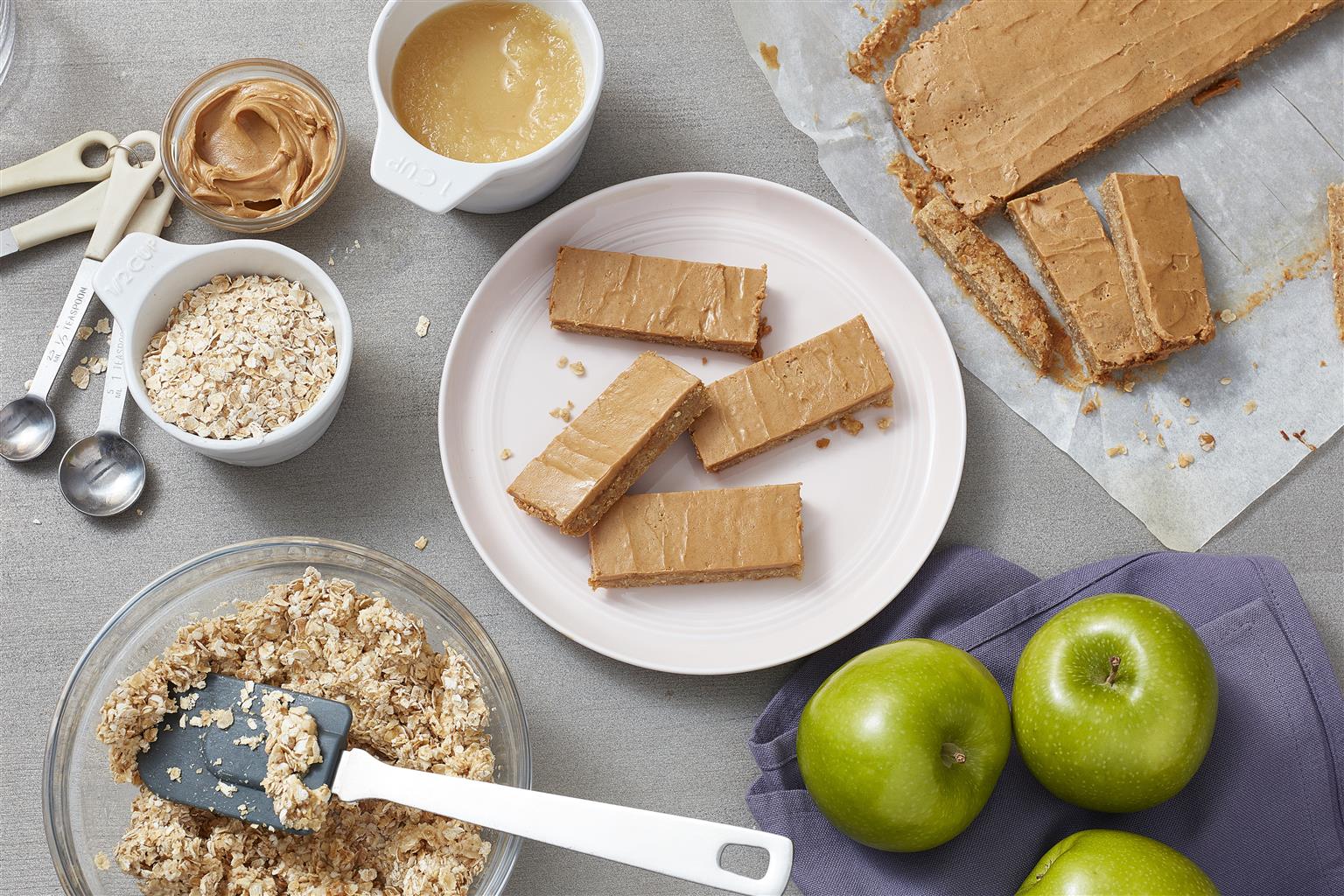 3 Ingredient Apple Peanut Butter Bars