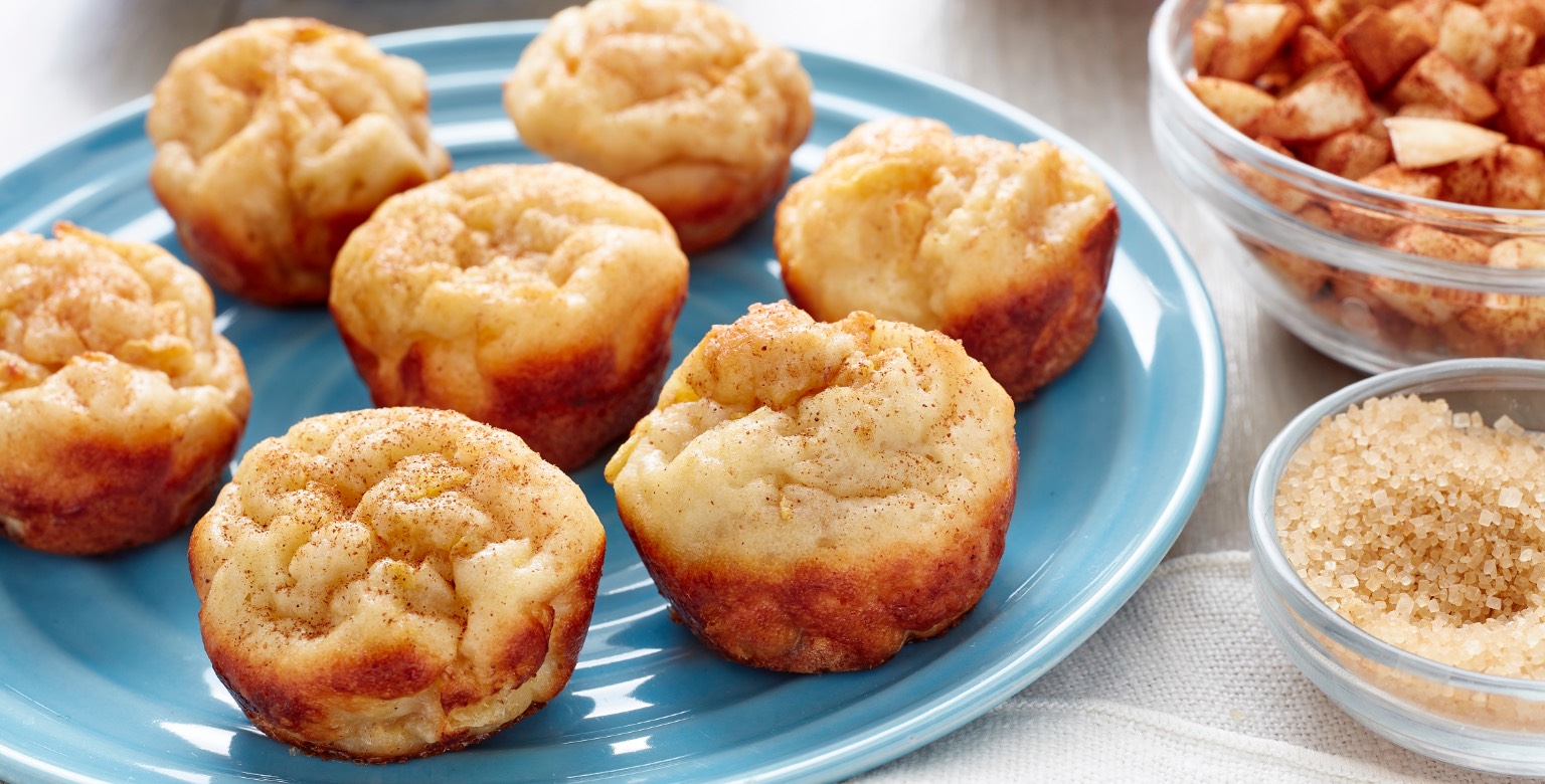 Bouchées de pain doré aux pommes et à la cannelle — Pâte à deux ingrédients