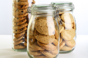 Storing Cookies