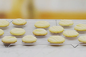 Cooling Cookies