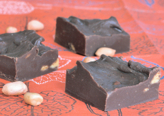 Fondant au chocolat et au beurre d’arachide au four à micro-onde